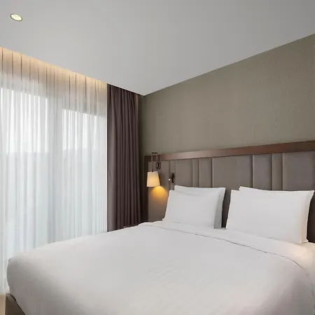 Hotel By Marriott
