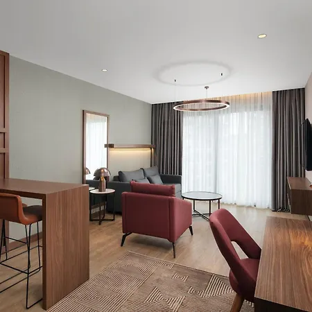 Hotel By Marriott *
